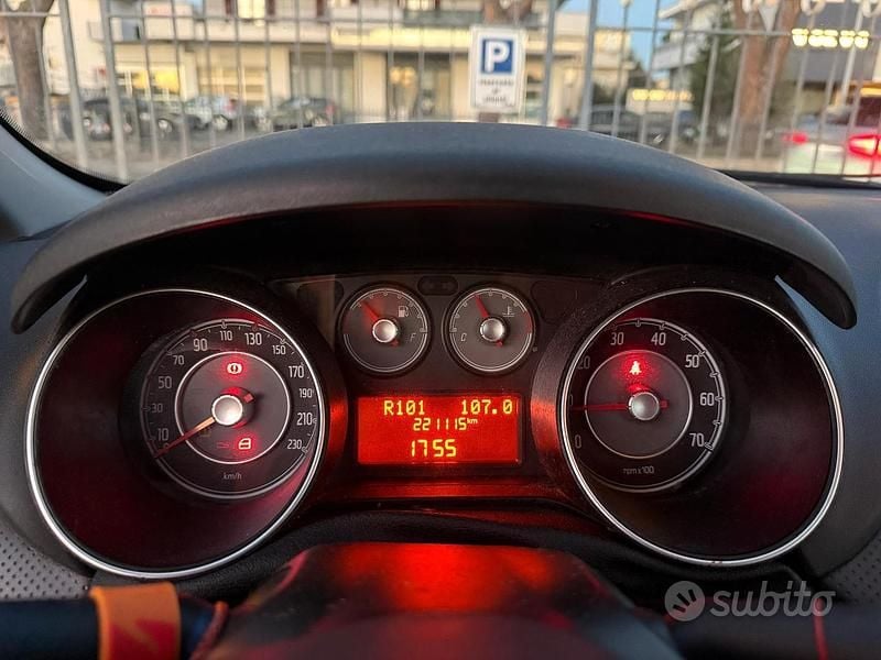 Usata Fiat Grande Punto 65 CV (47 kW) 2010 Blu Utilitaria