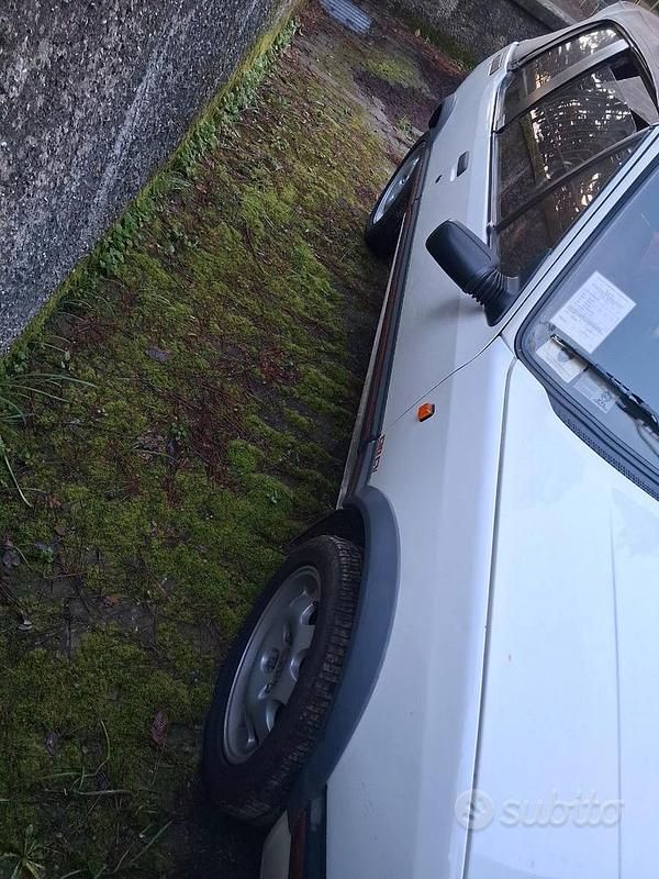 Usata Peugeot 205 115 CV (84 kW) 1987 Bianco Cabrio