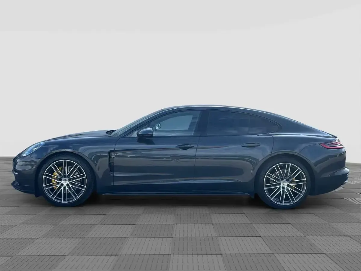 Usata Porsche Panamera Sport 441 CV (324 kW) 2017 Grigio vulcano Berlina