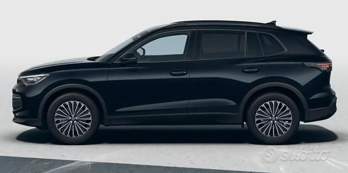 Nuova VW Tiguan Comfortline 150 CV (110 kW) 2025 Verde SUV