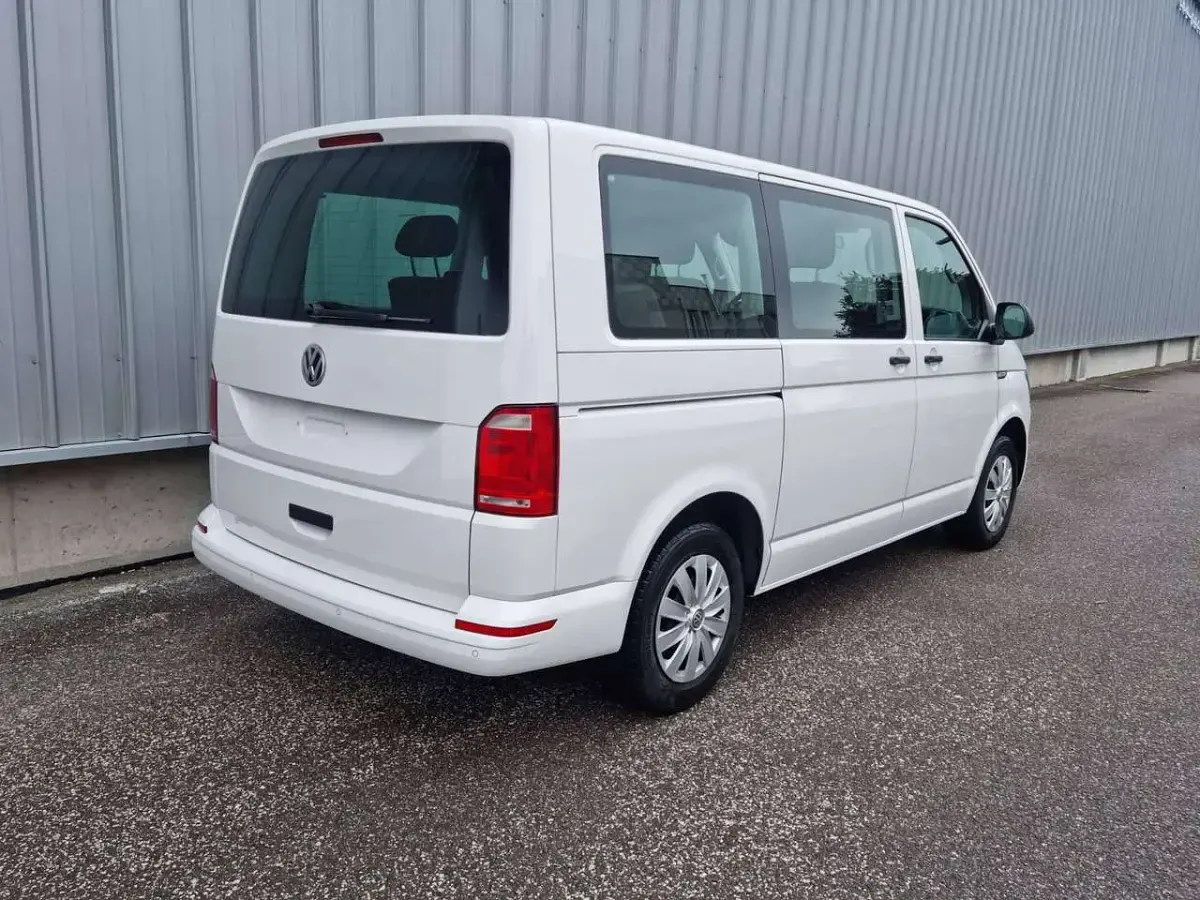 Usata VW Multivan Trendline 150 CV (110 kW) 2017 Bianco Monovolume