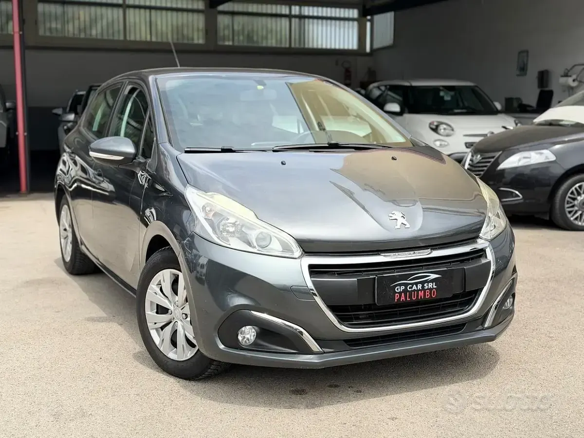 Occasion Peugeot 208 82 PK (60 kW) 2016 Grijs Hatchback