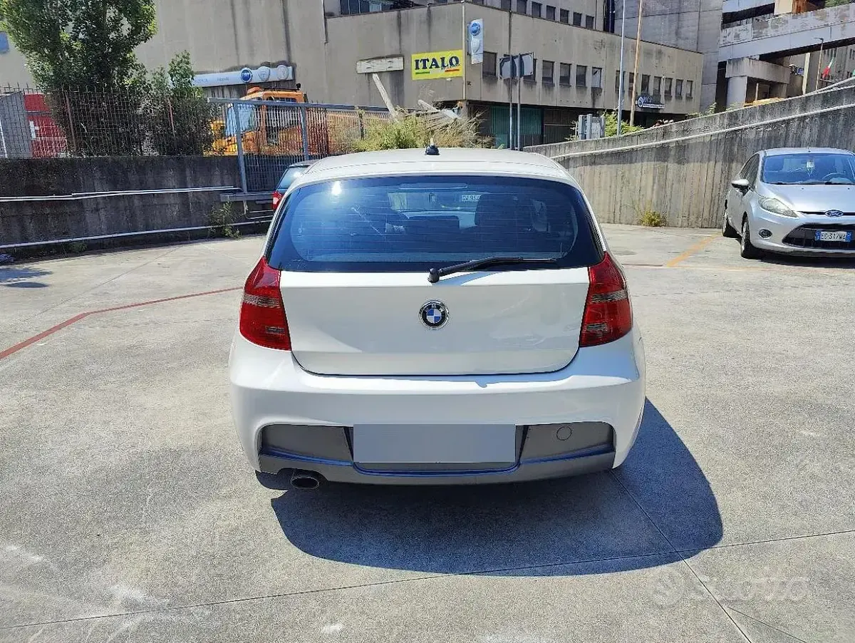 Usata BMW 116 M Sport 116 CV (85 kW) 2011 Bianco Utilitaria