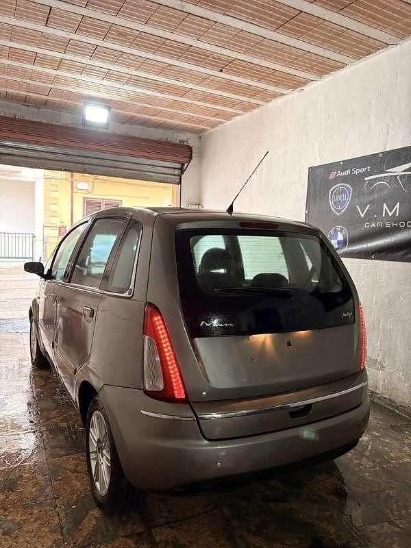 Usata Lancia Musa 90 CV (66 kW) 2008 Monovolume