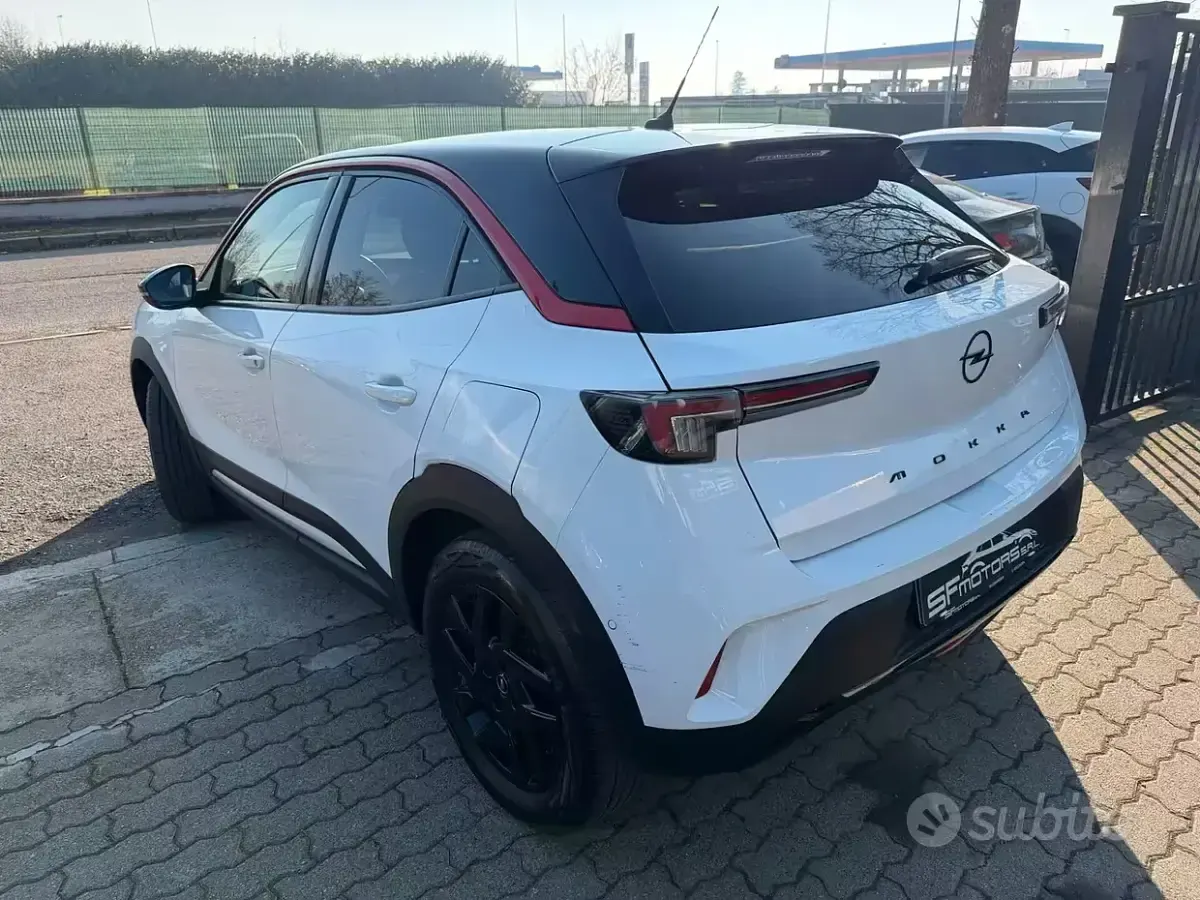 Usata Opel Mokka 101 CV (74 kW) 2022 Bianco SUV