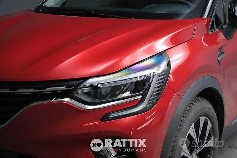 Usata Renault Captur Zen 94 CV (69 kW) 2023 Bordueaux tetto nero SUV