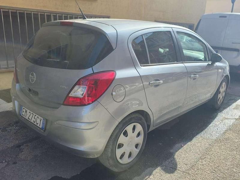 Usata Opel Corsa Edition 75 CV (55 kW) 2012 Grigio Utilitaria