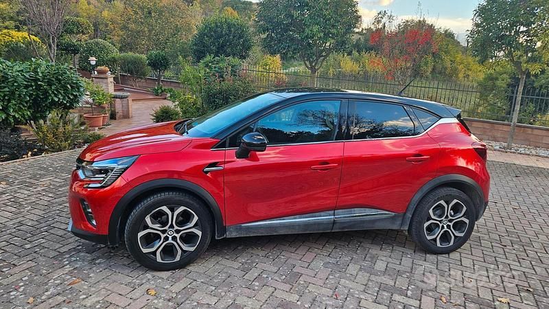 Rosso Usata 2021 Renault Captur Intens SUV | 16.500 € (Cara) - Immagine 1/4