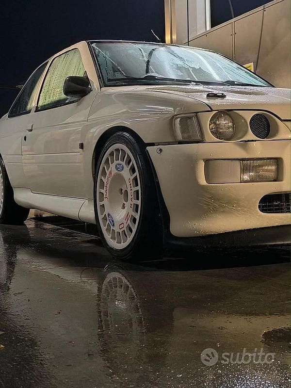 Usata Ford Escort 1992 Bianco Berlina