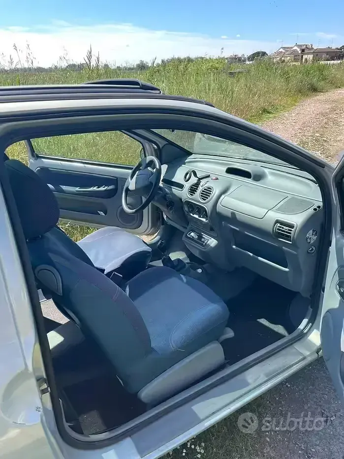 Usata Renault Twingo 58 CV (42 kW) 2003 Grigio Utilitaria