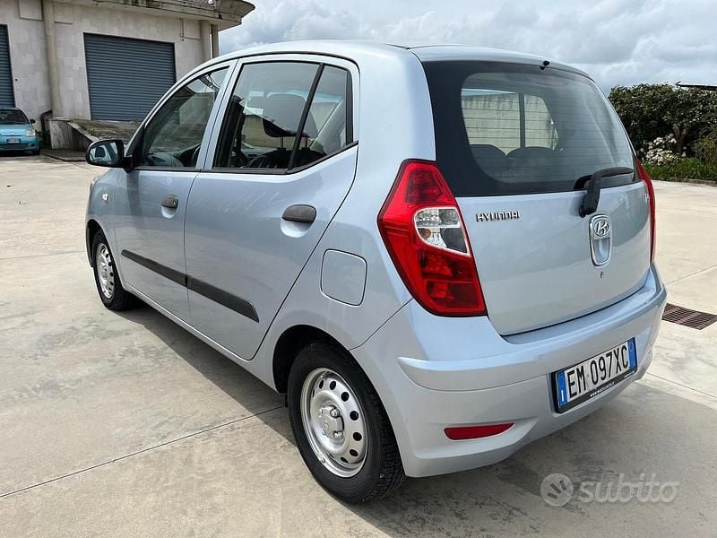Usata Hyundai i10 69 CV (50 kW) 2012 Grigio Utilitaria