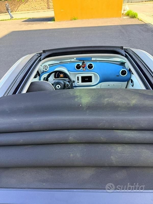 Usata Smart ForFour Proxy 71 CV (52 kW) 2016 Bianco Utilitaria