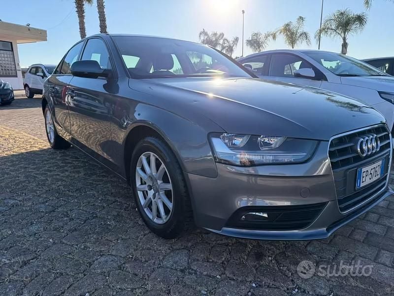 Usado Audi A4 Advanced 170 CV (125 kW) 2013 Gris Berlina