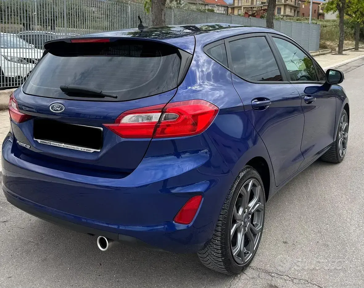 Usata Ford Fiesta Titanium 86 CV (63 kW) 2019 Blu Utilitaria