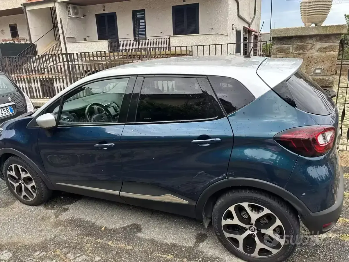 Usata Renault Captur 131 CV (96 kW) 2019 Blu SUV
