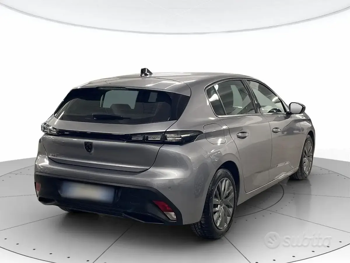 Usata Peugeot 308 Active 110 CV (80 kW) 2023 Grigio Berlina