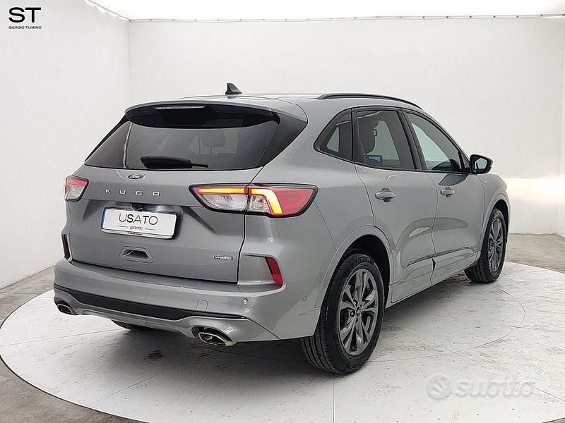 Usata Ford Kuga ST-Line 190 CV (139 kW) 2022 Grigio SUV