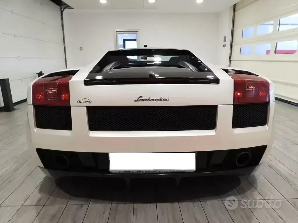 Usata Lamborghini Gallardo 519 CV (381 kW) 2005 Bianco Coupé