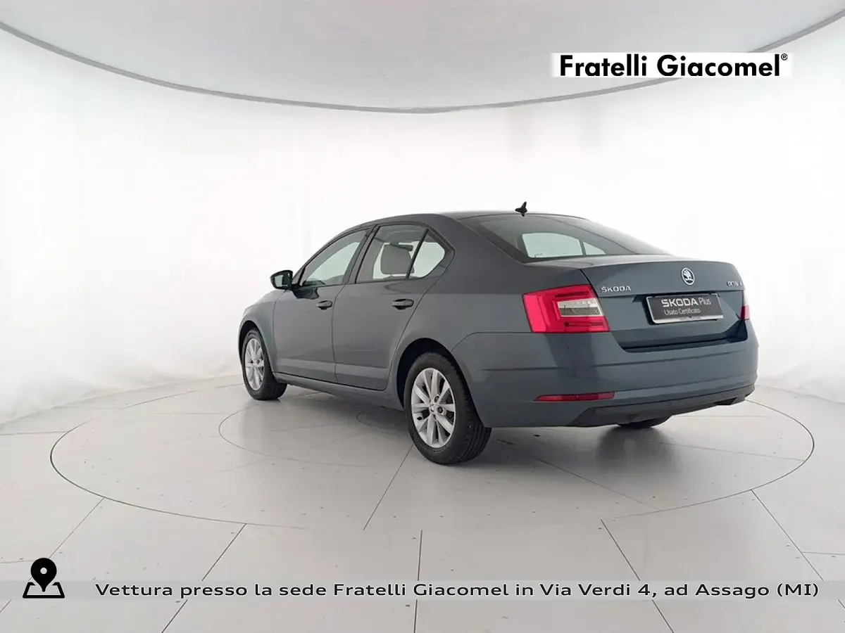 Usata Skoda Octavia Executive 116 CV (85 kW) 2018 Grigio quarzo metallizzato Berlina