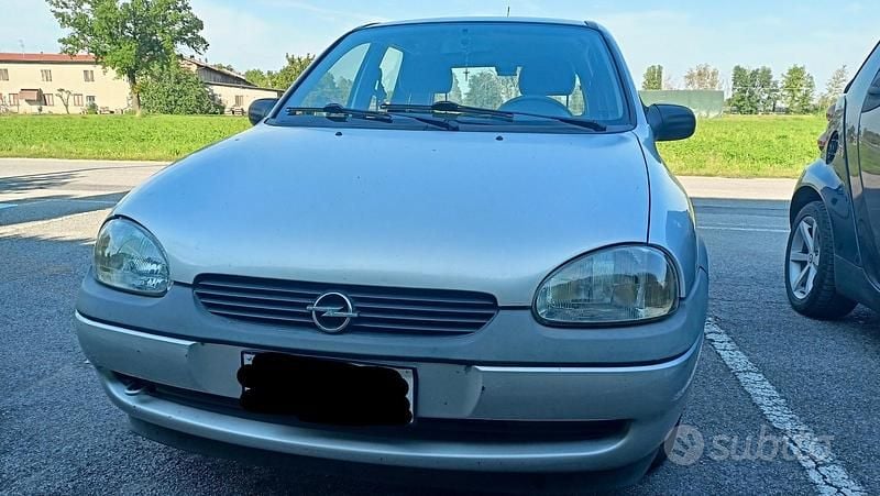 Occasion Opel Corsa Swing 54 ch (39 kW) 1998 Gris Citadine