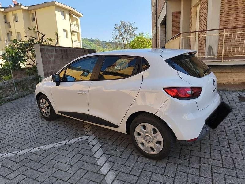 Usata Renault Clio IV 75 CV (55 kW) 2013 Berlina