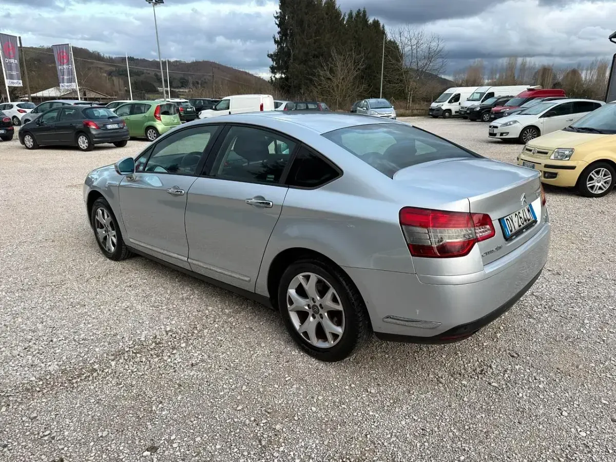 Usata Citroën C5 Dynamique 140 CV (102 kW) 2010 Argento Berlina