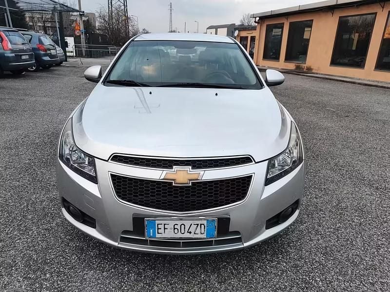 Usata Chevrolet Cruze LS 124 CV (91 kW) 2011 Argento Berlina