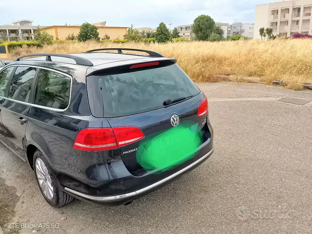 Usata VW Passat 105 CV (77 kW) 2012 Berlina