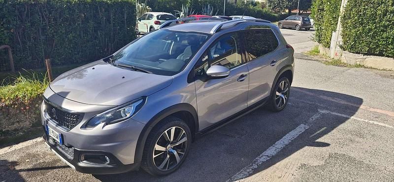 Usata Peugeot 2008 Allure 99 CV (72 kW) 2017 Grigio SUV