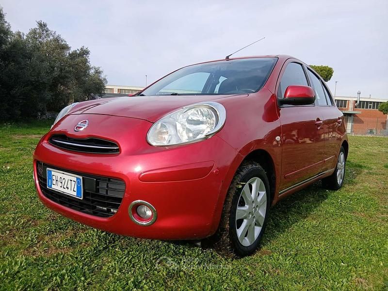 Usata Nissan Micra 80 CV (58 kW) 2011 Rosso Utilitaria