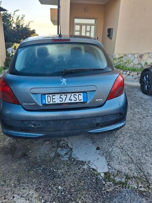 Usata Peugeot 207 88 CV (64 kW) 2002 Grigio Berlina