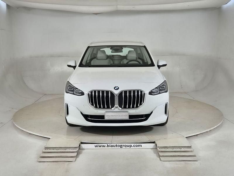 Usata BMW 218 Luxury Line 150 CV (110 kW) 2023 Bianco Station wagon