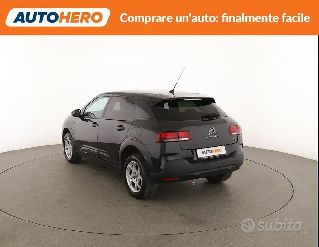 Usata Citroën C4 Shine 102 CV (75 kW) 2018 Nero Berlina