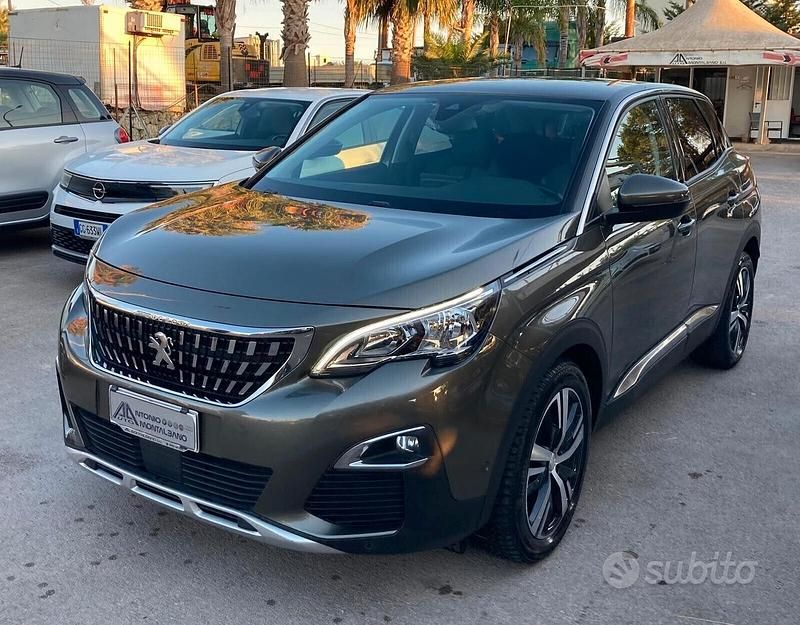 Grigio Usata 2019 Peugeot 3008 Allure Station wagon | 14.499 € (Cara) - Immagine 1/4