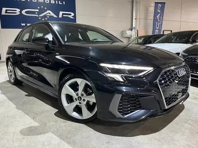 Usata Audi A3 e-tron S-Line 149 CV (109 kW) 2024 Nero Utilitaria