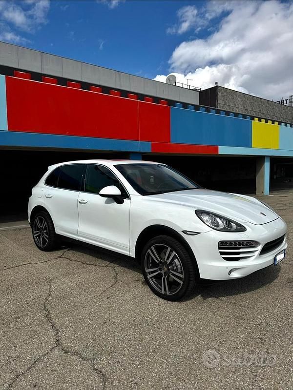 Usata Porsche Cayenne 239 CV (175 kW) 2013 Bianco SUV