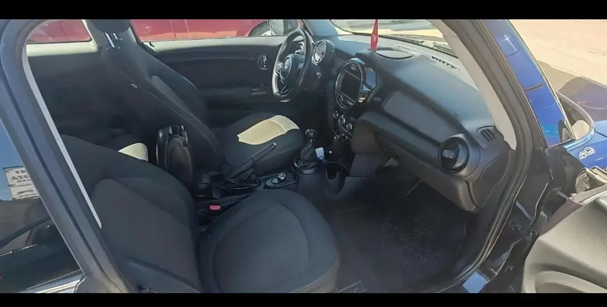 Usata Mini Cooper D 95 CV (69 kW) 2014 Utilitaria