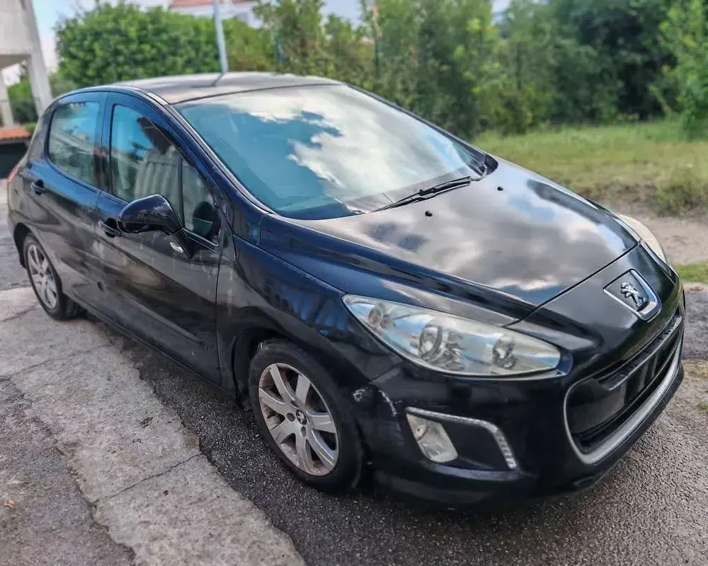 Usata Peugeot 308 Active 92 CV (67 kW) 2012 Nero Berlina