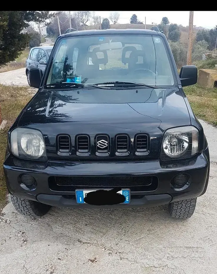 Usata Suzuki Jimny 80 CV (58 kW) 2003 Nero SUV