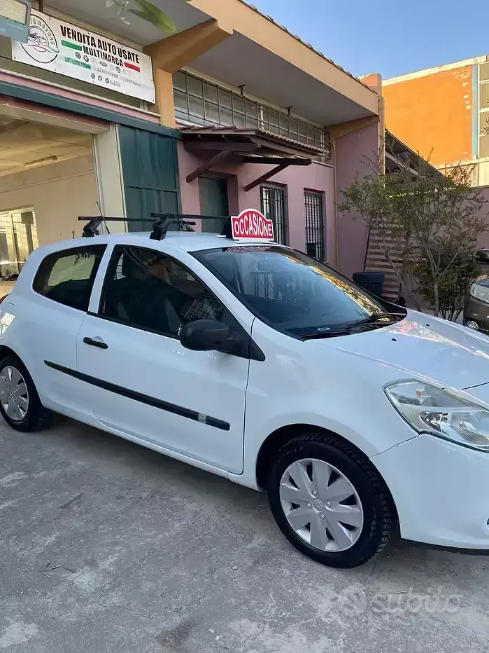 Usata Renault Clio II 85 CV (62 kW) 2010 Bianco Furgone