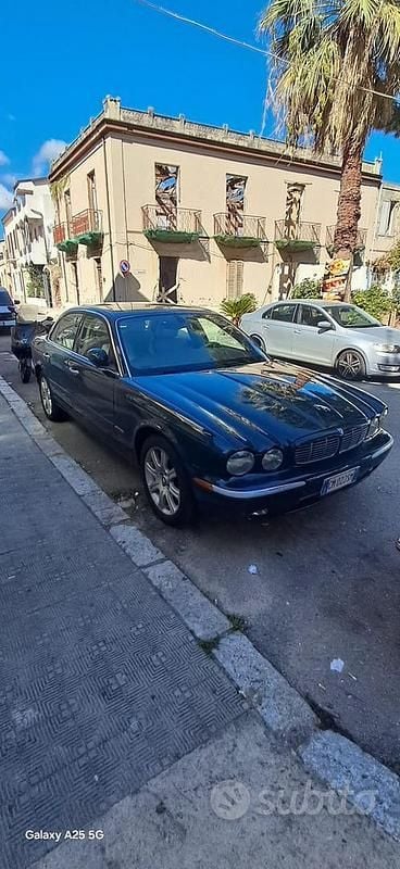Usata Jaguar XJ8 2005 Verde Berlina