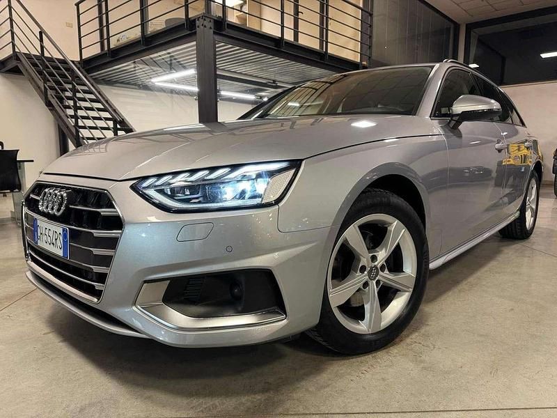 Argento(met.) Usata 2020 Audi A4 Advanced Station wagon | 25.900 € (Buon prezzo) - Immagine 1/4