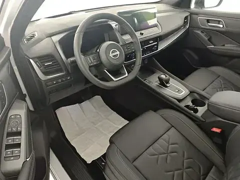 Nuova Nissan Qashqai Tekna 158 CV (116 kW) 2026 Grigio scuro SUV