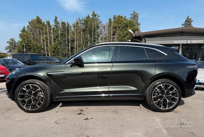 Usata Aston Martin DBX 551 CV (405 kW) 2020 Verde SUV