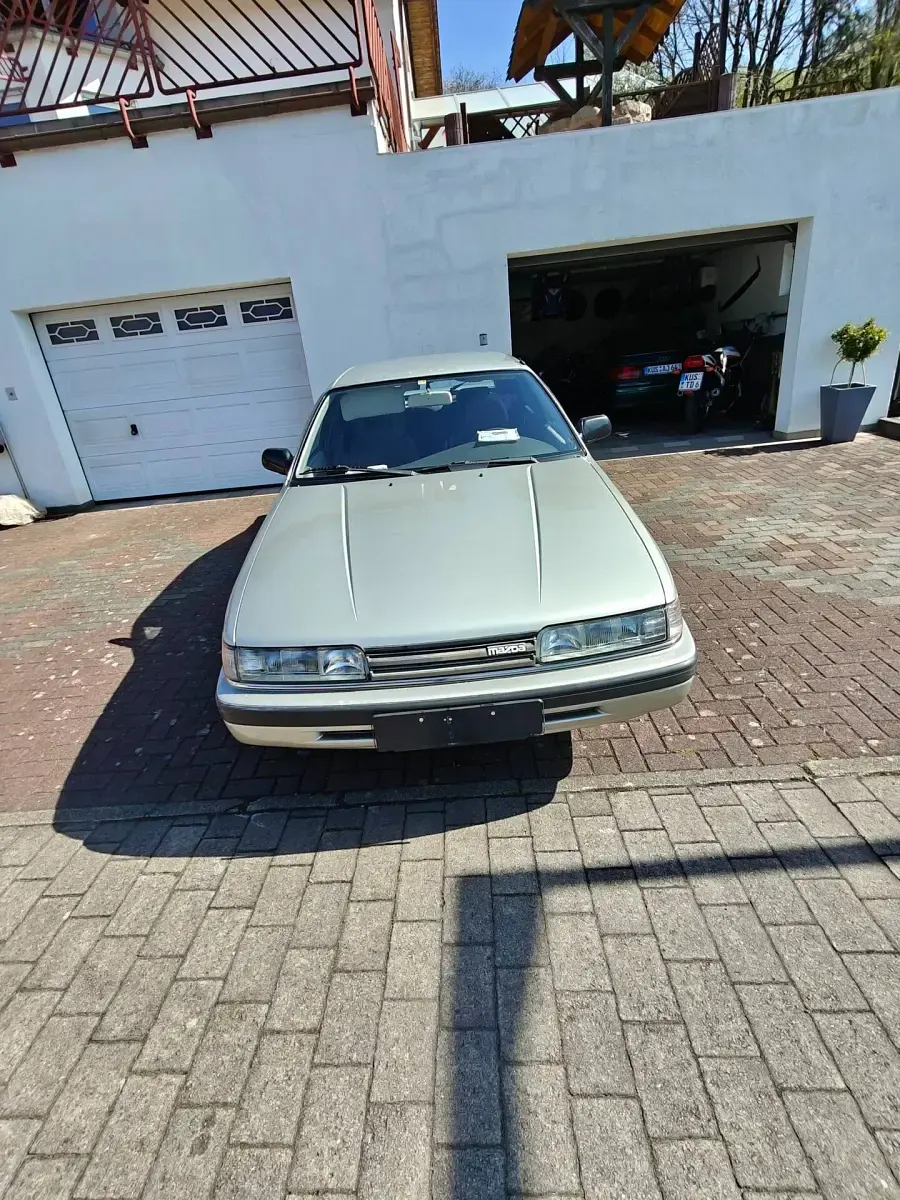 Usata Mazda 626 90 CV (66 kW) 1988 Argento Coupé