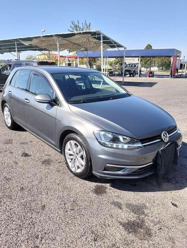 Usata VW Golf VII Highline 116 CV (85 kW) 2018 Berlina