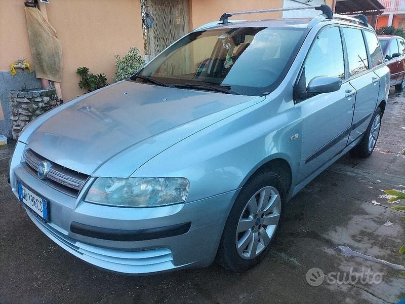 Usata Fiat Stilo 120 CV (88 kW) 2006 Grigio Station wagon