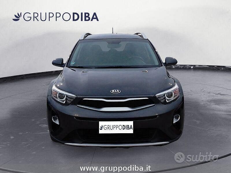 Usata Kia Stonic 110 CV (80 kW) 2018 Grigio SUV