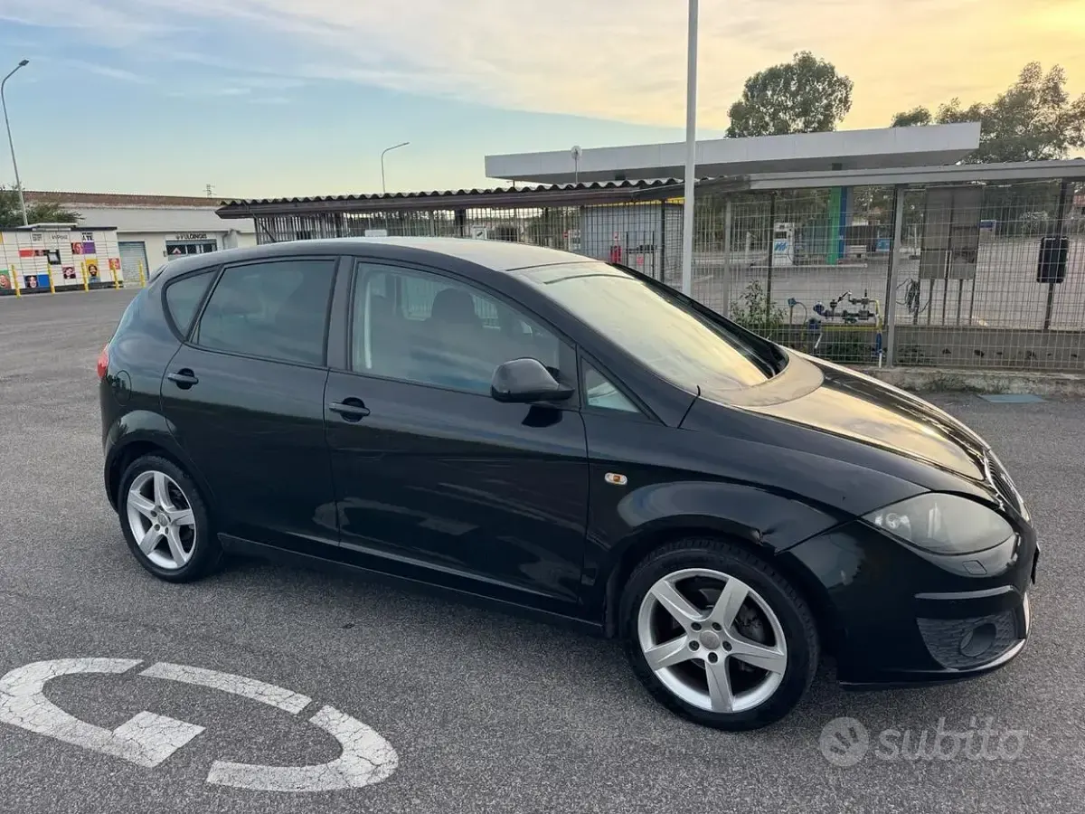 Usata Seat Altea Style 105 CV (77 kW) 2012 Nero Monovolume