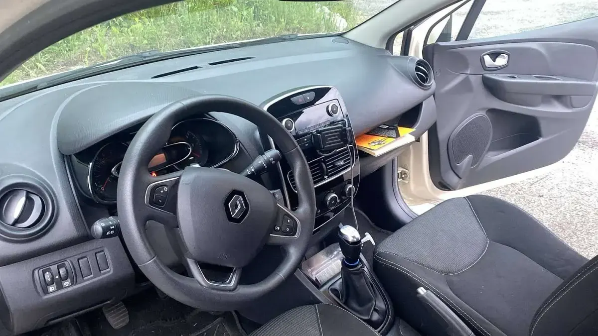 Usata Renault Clio GrandTour Life 73 CV (53 kW) 2018 Beige Station wagon
